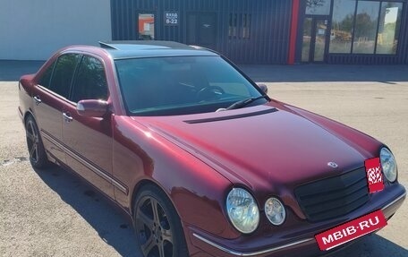 Mercedes-Benz E-Класс, 2000 год, 600 000 рублей, 23 фотография