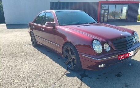 Mercedes-Benz E-Класс, 2000 год, 600 000 рублей, 26 фотография