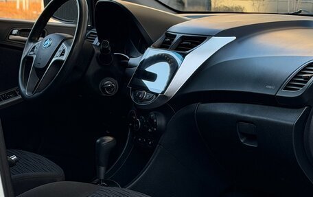 Hyundai Solaris II рестайлинг, 2014 год, 1 130 000 рублей, 15 фотография