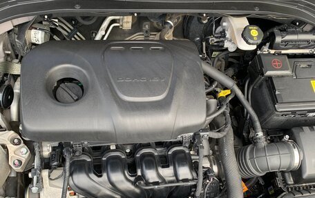 Hyundai Elantra VI рестайлинг, 2020 год, 2 000 000 рублей, 7 фотография