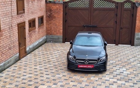 Mercedes-Benz E-Класс, 2016 год, 2 100 000 рублей, 2 фотография