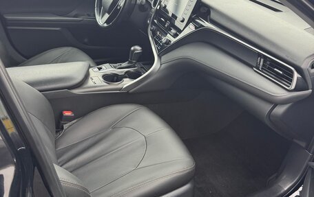 Toyota Camry, 2021 год, 2 850 000 рублей, 14 фотография