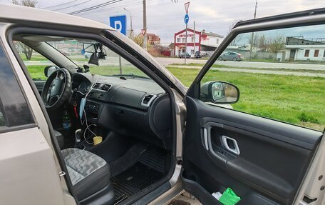 Skoda Fabia II, 2008 год, 350 000 рублей, 24 фотография