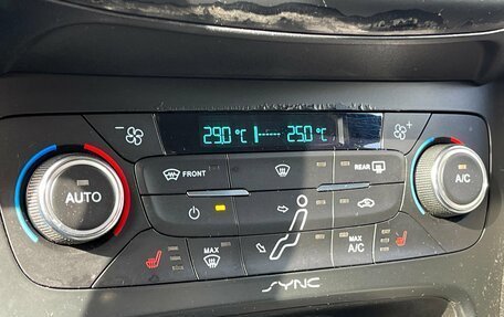 Ford Focus III, 2017 год, 899 000 рублей, 23 фотография