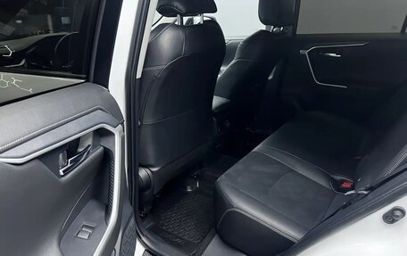 Toyota RAV4, 2021 год, 3 500 000 рублей, 11 фотография