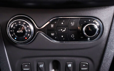 Renault Sandero II рестайлинг, 2019 год, 1 099 000 рублей, 19 фотография