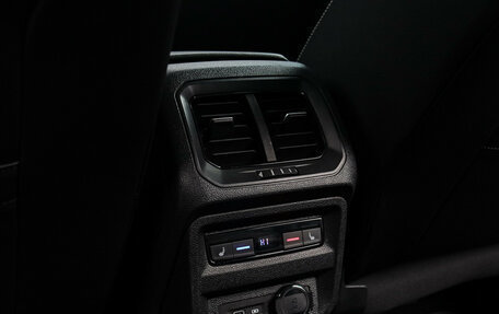 Volkswagen Tiguan II, 2021 год, 3 900 000 рублей, 9 фотография