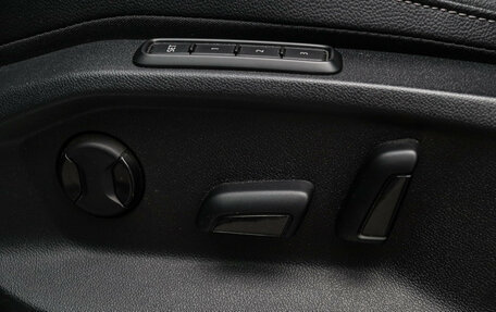 Volkswagen Tiguan II, 2021 год, 3 900 000 рублей, 15 фотография