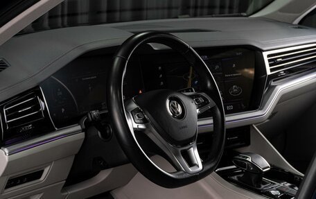 Volkswagen Touareg III, 2019 год, 5 999 000 рублей, 29 фотография