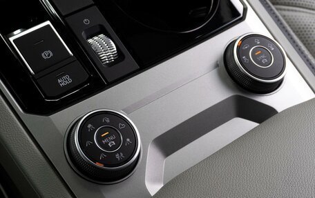 Volkswagen Touareg III, 2019 год, 5 999 000 рублей, 27 фотография