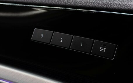 Volkswagen Touareg III, 2019 год, 5 999 000 рублей, 38 фотография