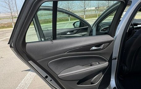 Opel Insignia II рестайлинг, 2021 год, 2 000 000 рублей, 11 фотография