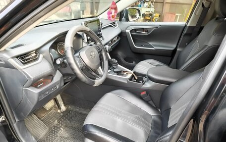 Toyota RAV4, 2020 год, 3 570 000 рублей, 6 фотография