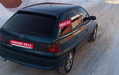 Opel Astra F, 1997 год, 250 000 рублей, 2 фотография