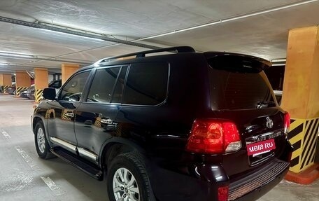 Toyota Land Cruiser 200, 2014 год, 4 550 000 рублей, 2 фотография