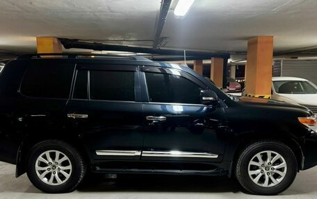 Toyota Land Cruiser 200, 2014 год, 4 550 000 рублей, 8 фотография