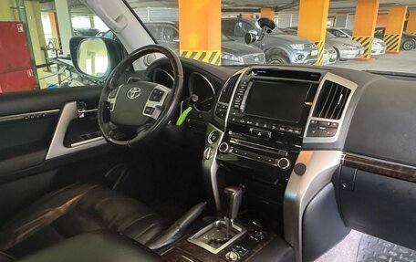 Toyota Land Cruiser 200, 2014 год, 4 550 000 рублей, 16 фотография