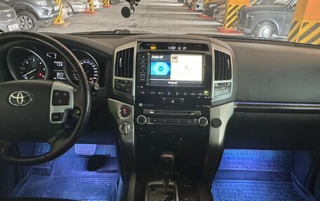 Toyota Land Cruiser 200, 2014 год, 4 550 000 рублей, 19 фотография