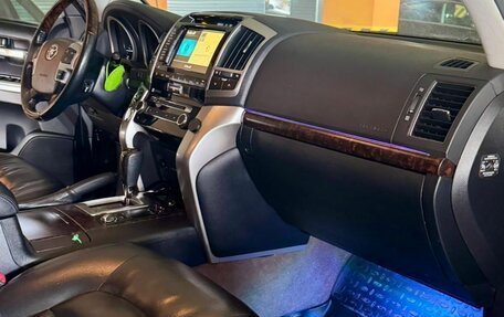 Toyota Land Cruiser 200, 2014 год, 4 550 000 рублей, 22 фотография