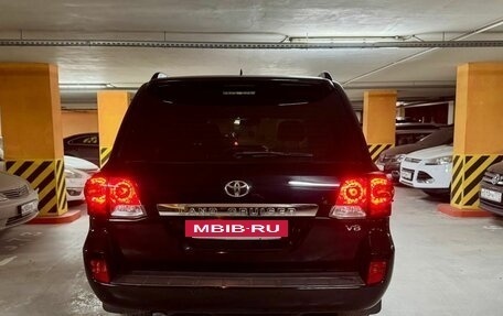 Toyota Land Cruiser 200, 2014 год, 4 550 000 рублей, 9 фотография