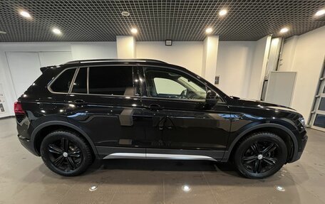 Volkswagen Tiguan II, 2020 год, 3 093 000 рублей, 2 фотография