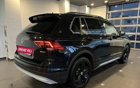 Volkswagen Tiguan II, 2020 год, 3 093 000 рублей, 3 фотография