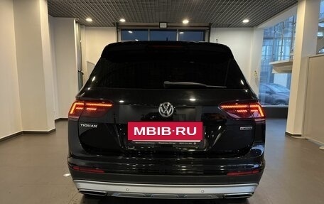 Volkswagen Tiguan II, 2020 год, 3 093 000 рублей, 4 фотография