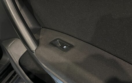 Volkswagen Tiguan II, 2020 год, 3 093 000 рублей, 28 фотография