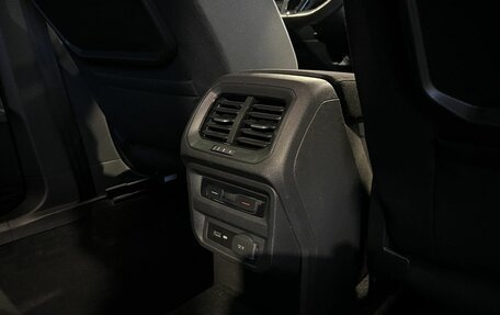 Volkswagen Tiguan II, 2020 год, 3 093 000 рублей, 36 фотография