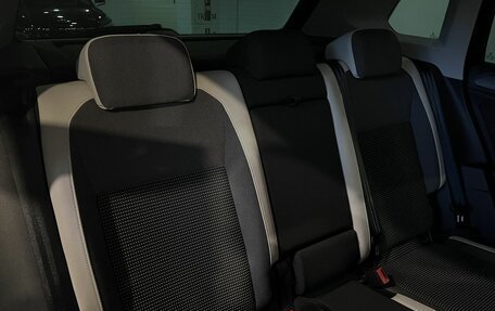 Volkswagen Tiguan II, 2020 год, 3 093 000 рублей, 37 фотография