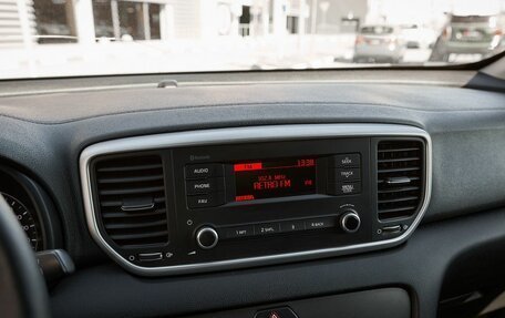 KIA Sportage IV рестайлинг, 2018 год, 1 875 000 рублей, 10 фотография