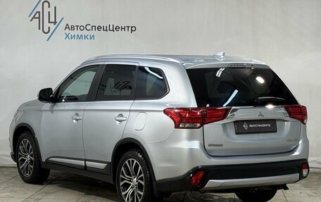 Mitsubishi Outlander III рестайлинг 3, 2018 год, 1 949 800 рублей, 16 фотография