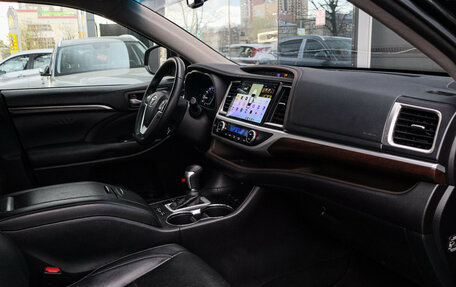 Toyota Highlander III, 2014 год, 2 150 000 рублей, 7 фотография