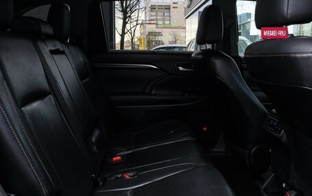 Toyota Highlander III, 2014 год, 2 150 000 рублей, 8 фотография