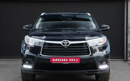 Toyota Highlander III, 2014 год, 2 150 000 рублей, 2 фотография