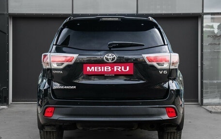 Toyota Highlander III, 2014 год, 2 150 000 рублей, 5 фотография