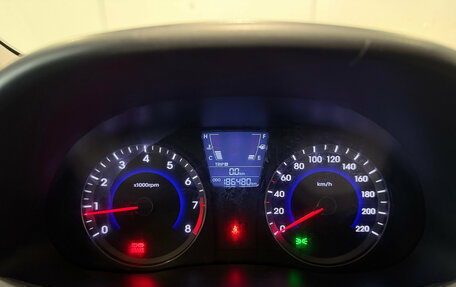 Hyundai Solaris II рестайлинг, 2012 год, 575 000 рублей, 9 фотография