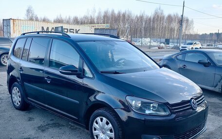 Volkswagen Touran III, 2012 год, 760 000 рублей, 3 фотография