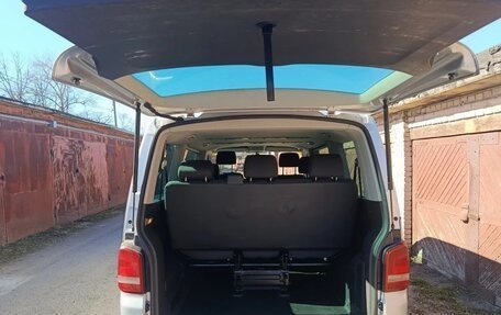 Volkswagen Caravelle T5, 2010 год, 1 590 000 рублей, 5 фотография