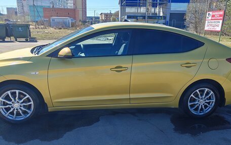 Hyundai Elantra VI рестайлинг, 2016 год, 1 250 000 рублей, 4 фотография