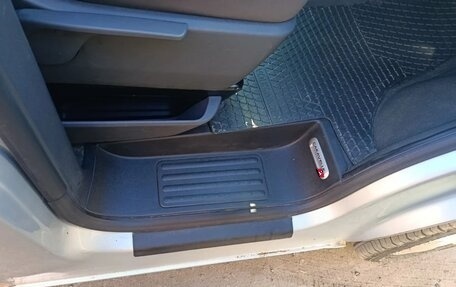 Volkswagen Caravelle T5, 2010 год, 1 590 000 рублей, 10 фотография