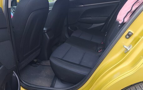 Hyundai Elantra VI рестайлинг, 2016 год, 1 250 000 рублей, 12 фотография