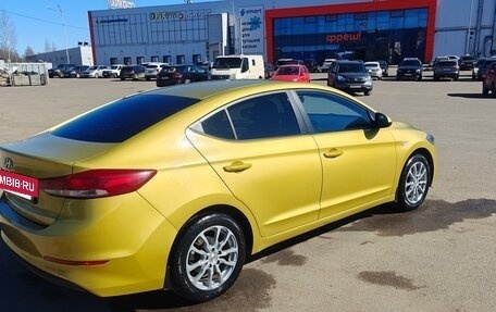 Hyundai Elantra VI рестайлинг, 2016 год, 1 250 000 рублей, 3 фотография