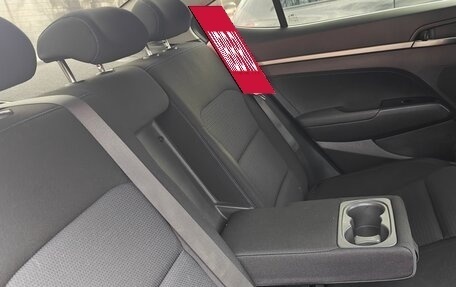 Hyundai Elantra VI рестайлинг, 2016 год, 1 250 000 рублей, 10 фотография