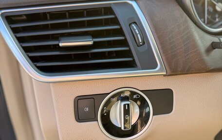 Mercedes-Benz M-Класс, 2012 год, 2 350 000 рублей, 30 фотография