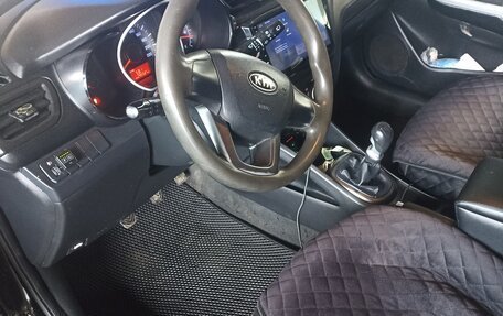 KIA Rio III рестайлинг, 2012 год, 450 000 рублей, 2 фотография