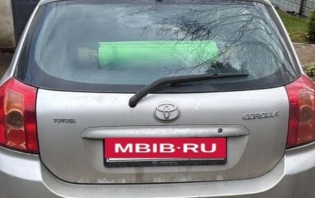 Toyota Corolla, 2005 год, 550 000 рублей, 3 фотография