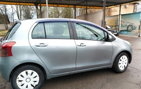 Toyota Yaris III рестайлинг, 2006 год, 500 000 рублей, 3 фотография