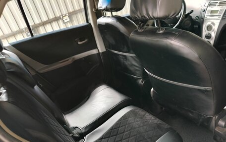 Toyota Yaris III рестайлинг, 2006 год, 500 000 рублей, 6 фотография