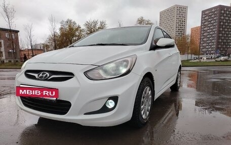 Hyundai Solaris II рестайлинг, 2012 год, 780 000 рублей, 4 фотография